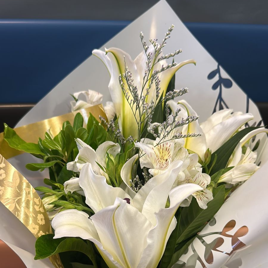 Bouquet of White Lilies - Elegance and Sophistication
