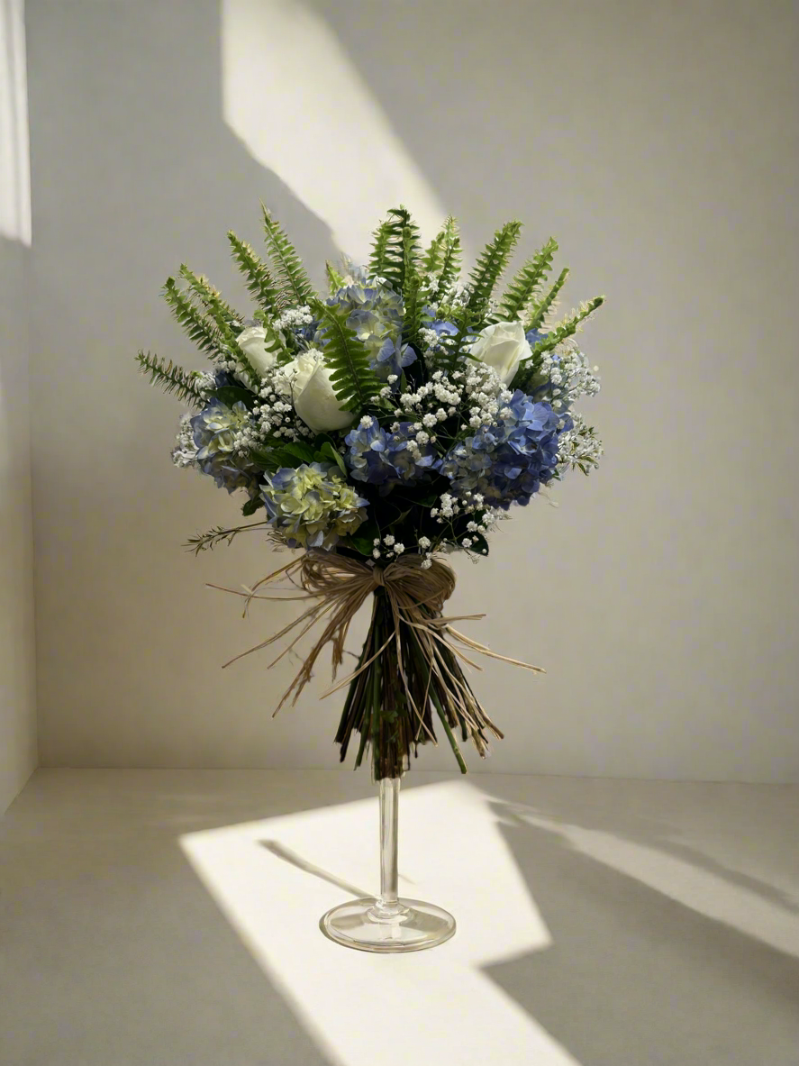 Liang Elegant Bouquet