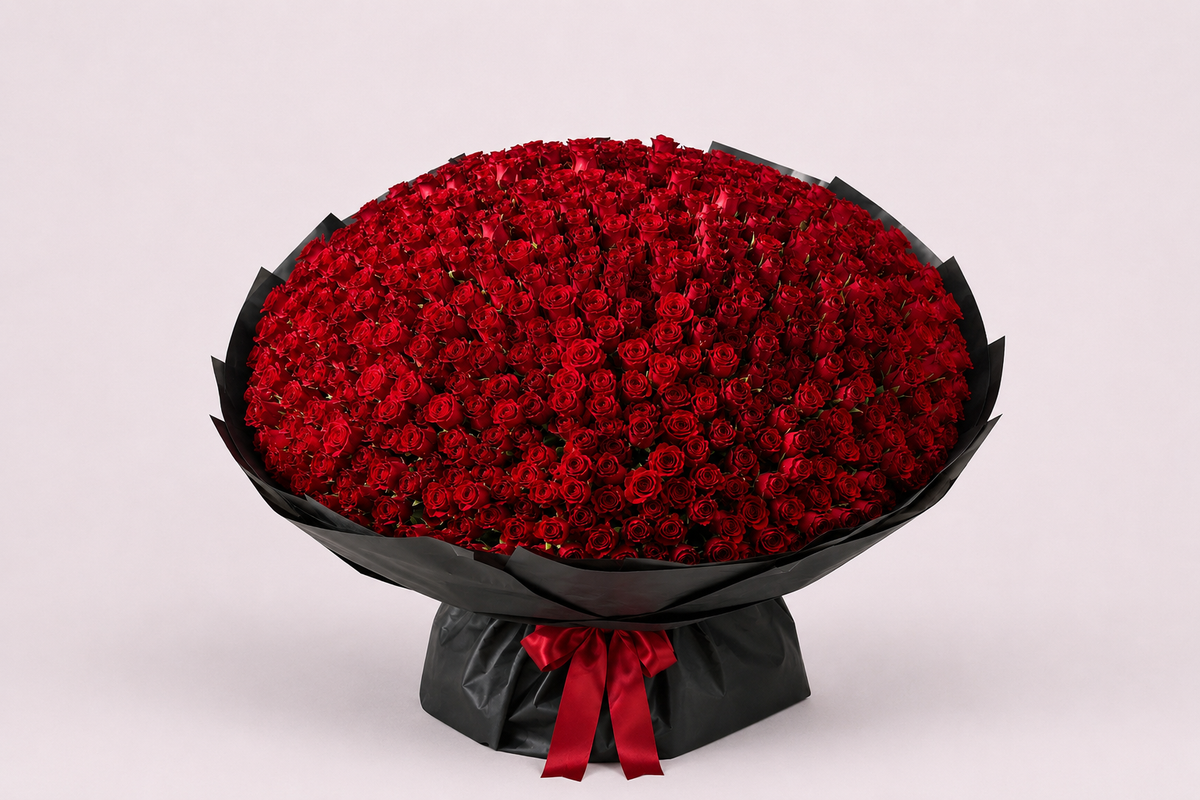 Buquê Luxuoso com 500 Rosas Vermelhas Colombianas Premium