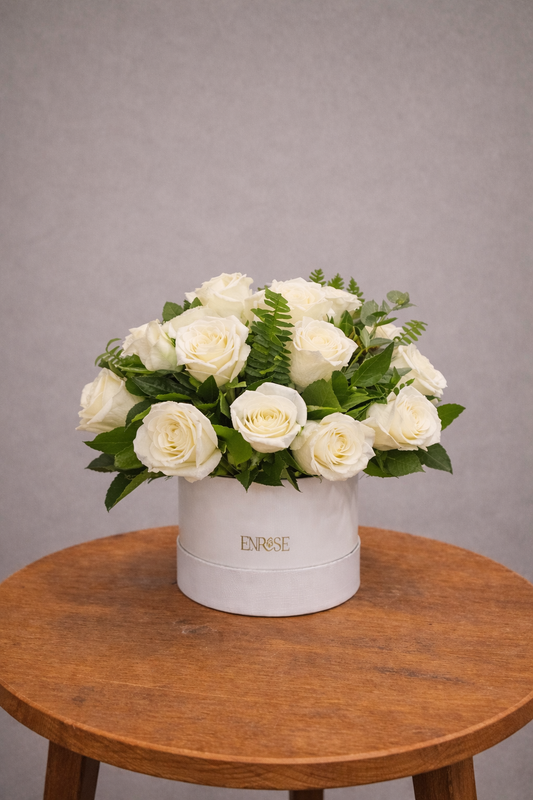 Elegant White Box – 25 White Roses