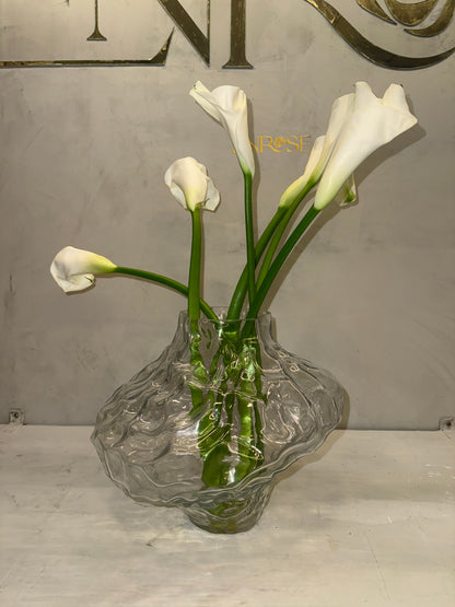 Arranjo de Boca de Leite com vaso de cristal exclusivo