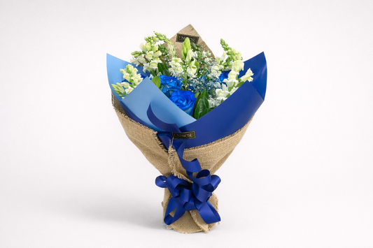 Bouquet Azul com 6 Rosas e Boca de Leão