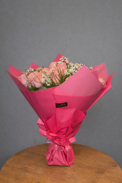 Buquê Beleza em Flor com 24 Rosas