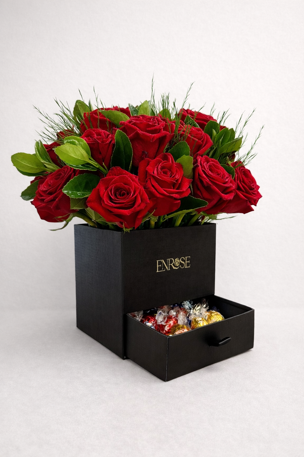 20 Red Roses in a Luxury Box with Chocolates