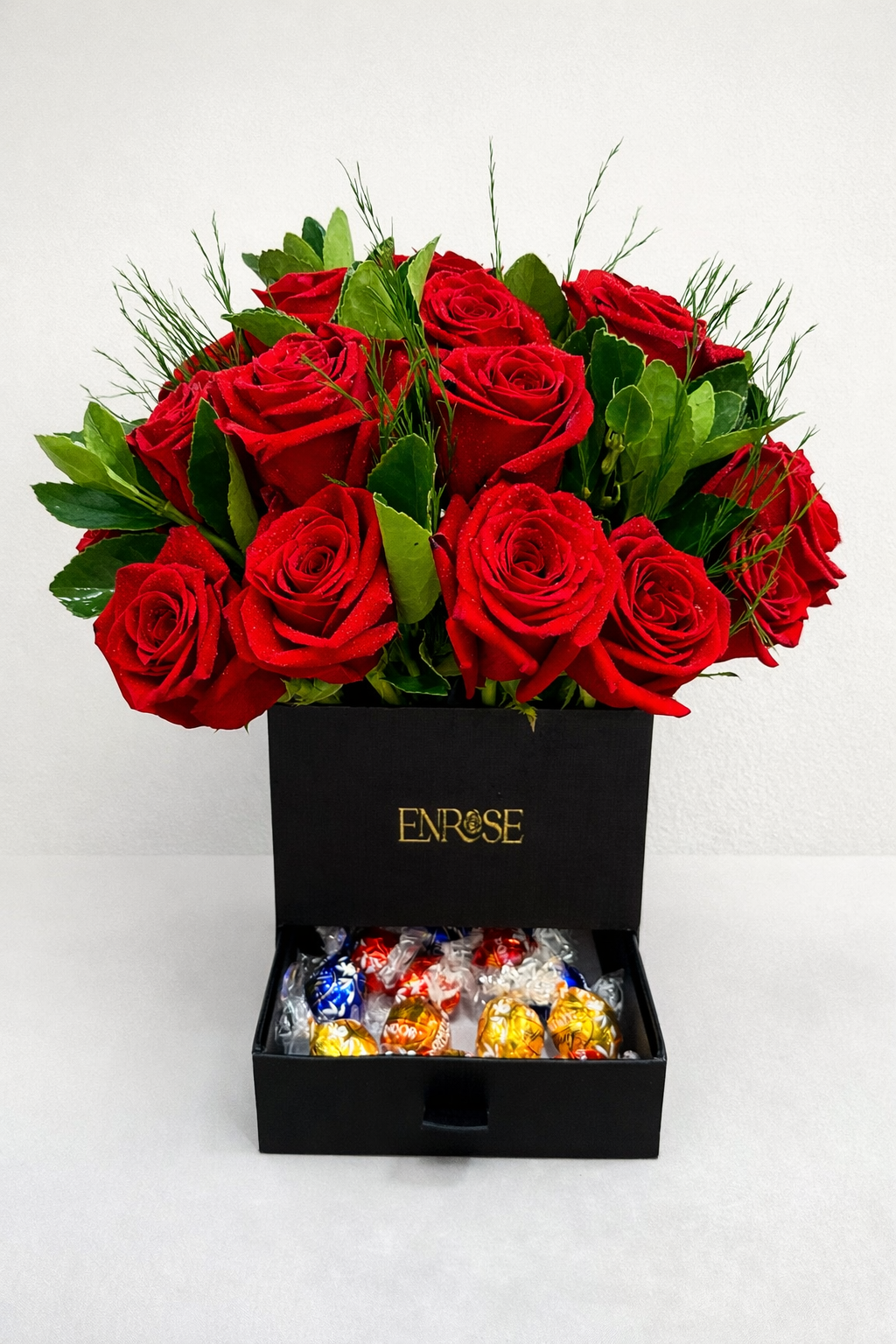 20 Red Roses in a Luxury Box with Chocolates