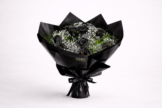 Buquê Premium com 12 Rosas Pretas