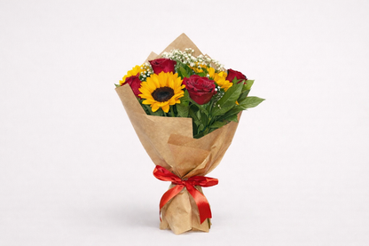 Buquê de Rosas Vermelhas com Girassóis