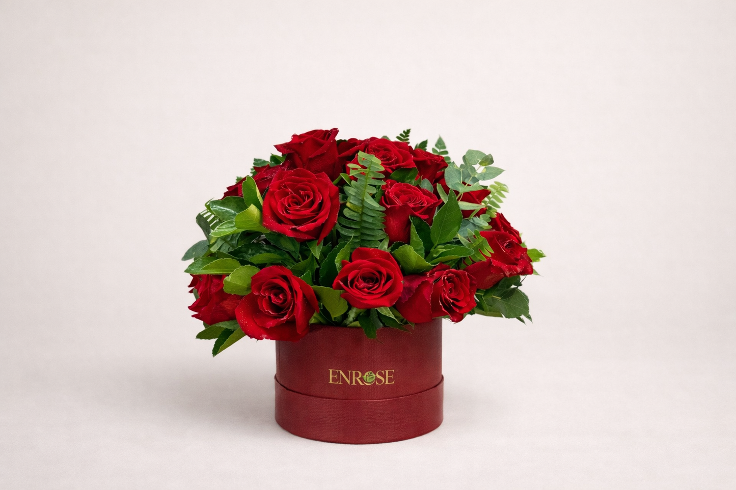 Caixa Clássica Vermelha – 25 Rosas Vermelhas