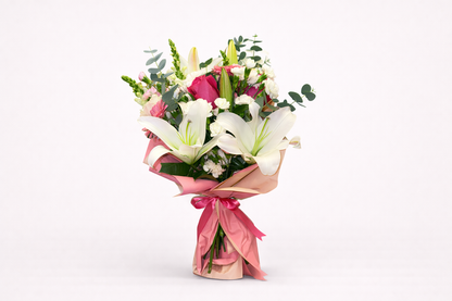 Buquê Elegante com Lírios e Flores Mistas