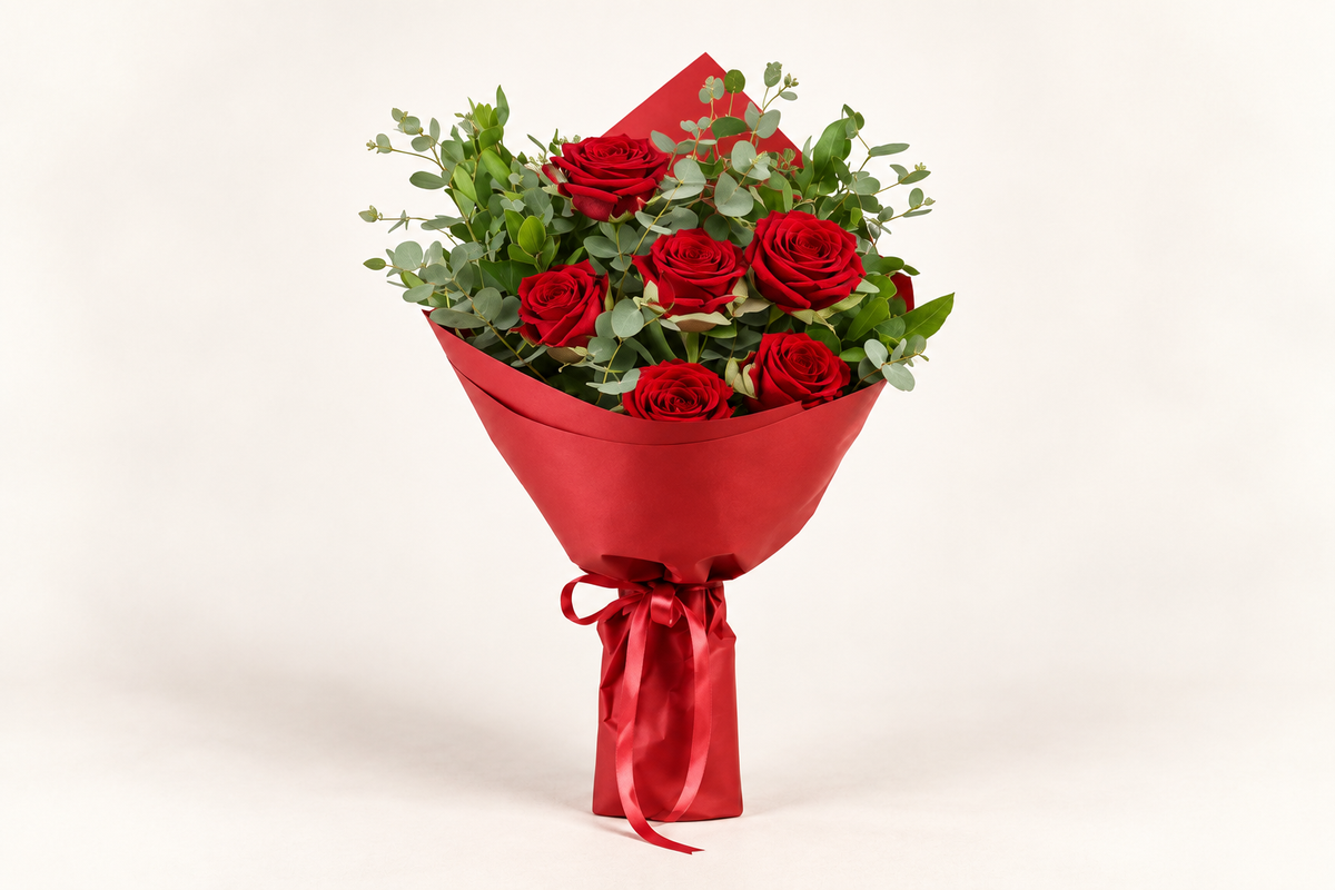 Buquê Clássico com 8 Rosas Vermelhas