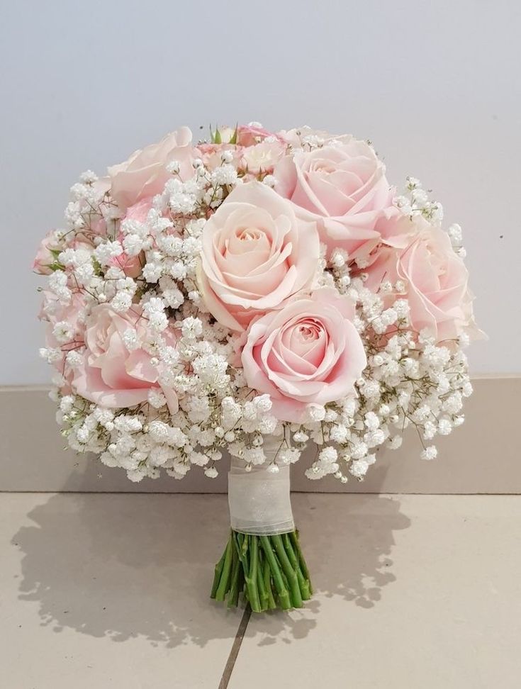 Delicate Bouquet of Pink Roses with Baby's Breath