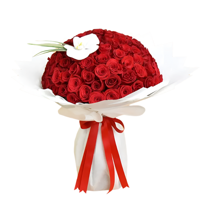 Espírito Romântico: Buquê de 100 Rosas Vermelhas Colombianas com uma Orquídea