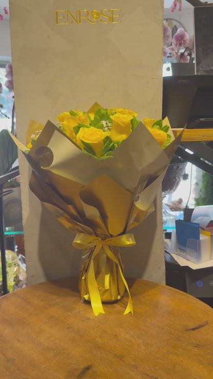 Bouquet of 12 Yellow Roses