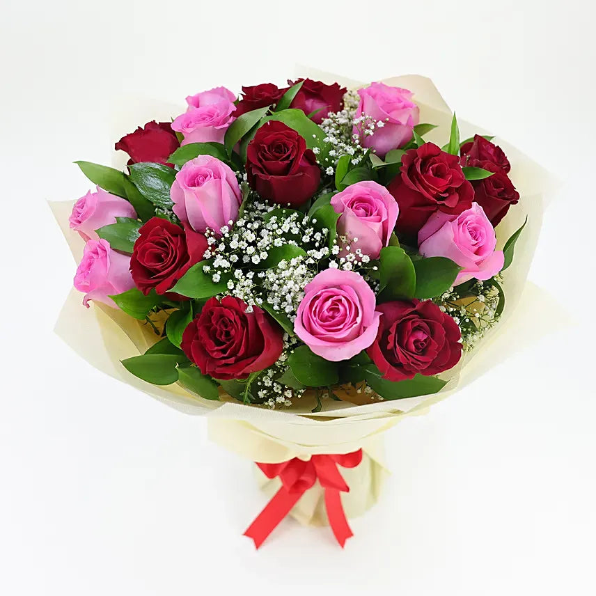 Exclusivo: Buquê de 18 rosas vermelhas e rosas Colombianas