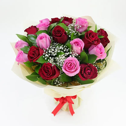 Exclusivo: Buquê de 18 rosas vermelhas e rosas Colombianas